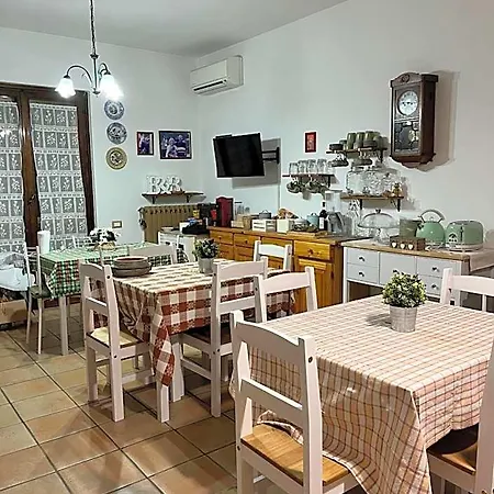 Le Sorelle Gemelle Bed & Breakfast 4*
